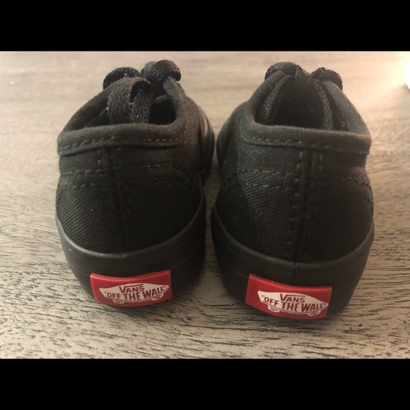 Vans - Picture 3 of 3